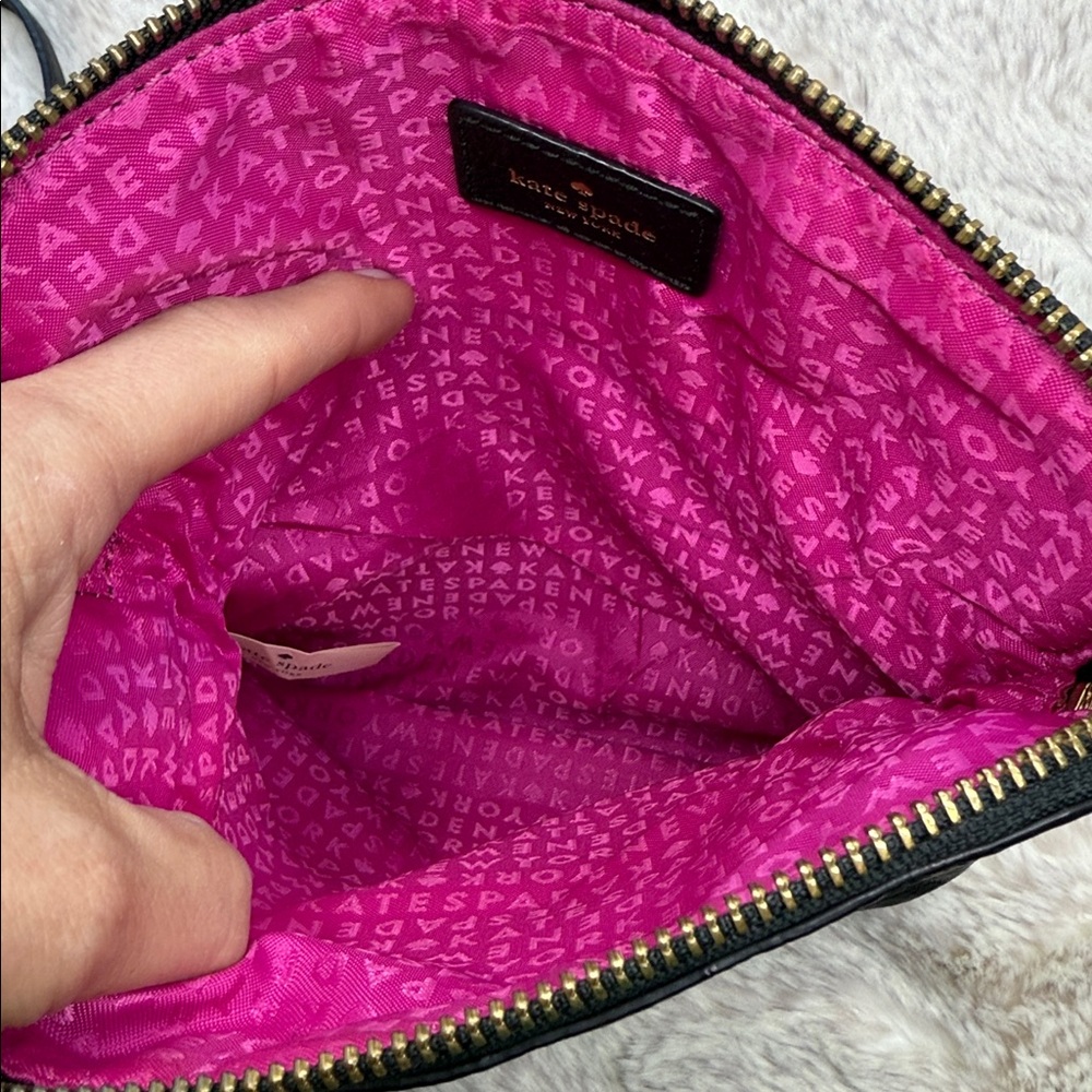 Kate Spade New York Mansfield Mariana
Crossbody Bag (Black) - Picture 8 of 11